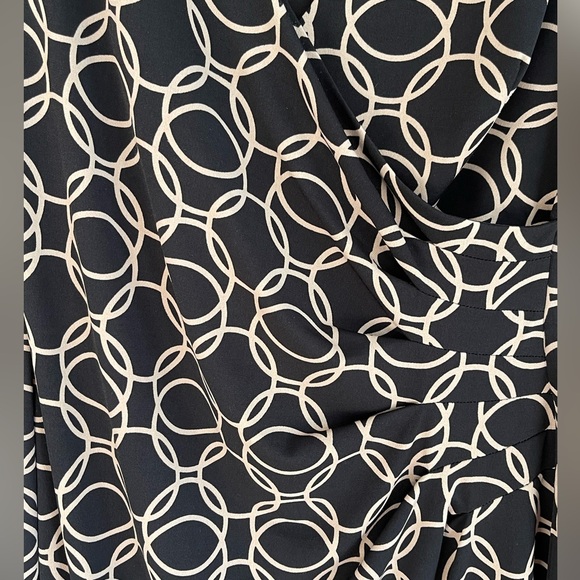 🔥🖤Connected Apparel size 6 black/tan faux wrap dress with cinched waist. NICE - Picture 7 of 7